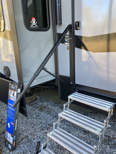 Morryde safe-t-rail - Features. The MORryde Safe-T-Rail makes entering and exiting your RV easier and safer. • Residential-style safety for your RV. • Telescopic rail …Web